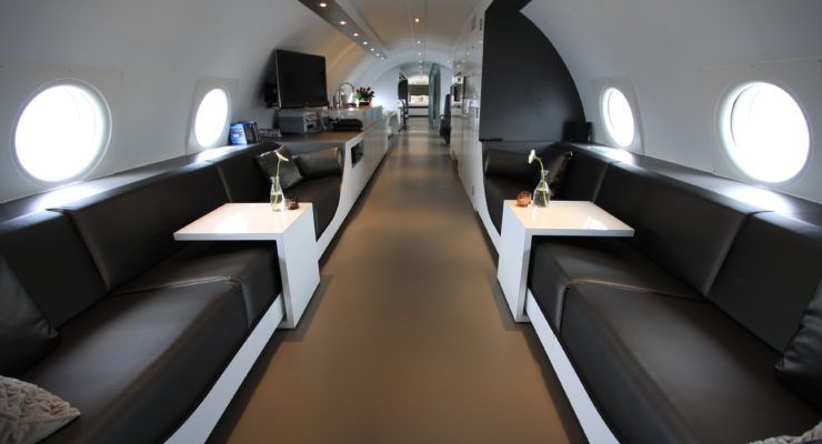 Lounge, Vliegtuigsuite Teuge, Flugzeug Hotels, Niederlande