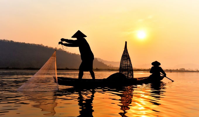 Fischer auf dem menkong